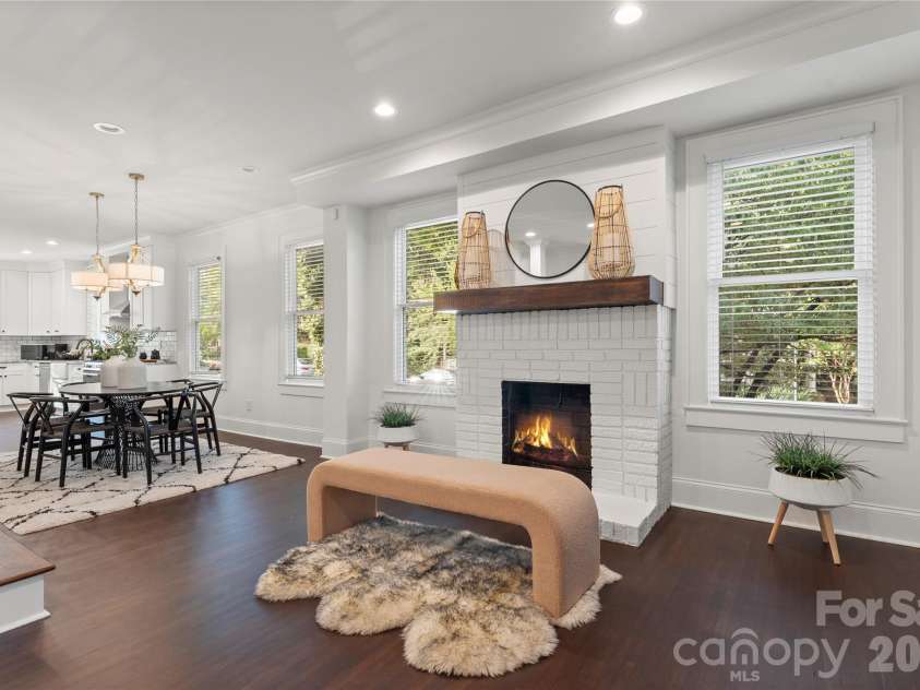 429 Pecan Avenue, Charlotte, NC 28204.  MLS# CAR4436926, YatesRealty ID 37789. 