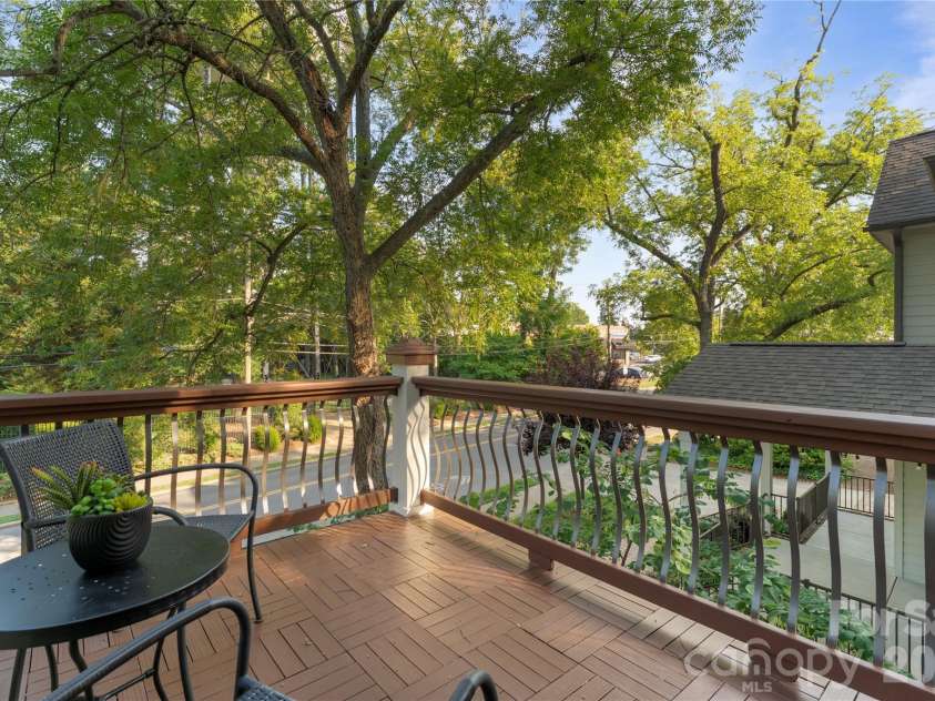 429 Pecan Avenue, Charlotte, NC 28204.  MLS# CAR4436926, YatesRealty ID 37789. 