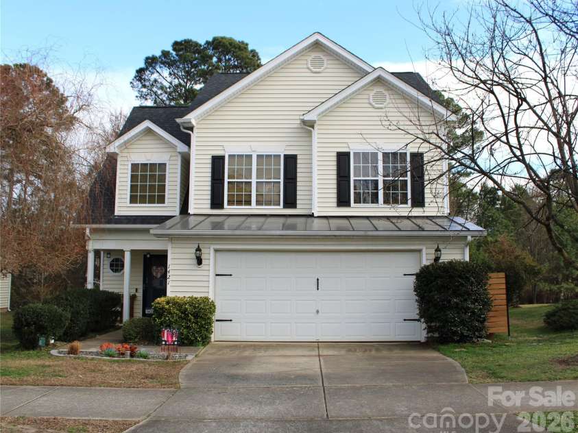 1421 Dexter Ridge Drive, Holly Springs, NC 27540.  MLS# CAR4340790, YatesRealty ID 3779. 