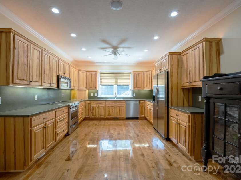 1438 Pumpkintown Road, Sylva, NC 28779.  MLS# CAR4183624, YatesRealty ID 3779. 