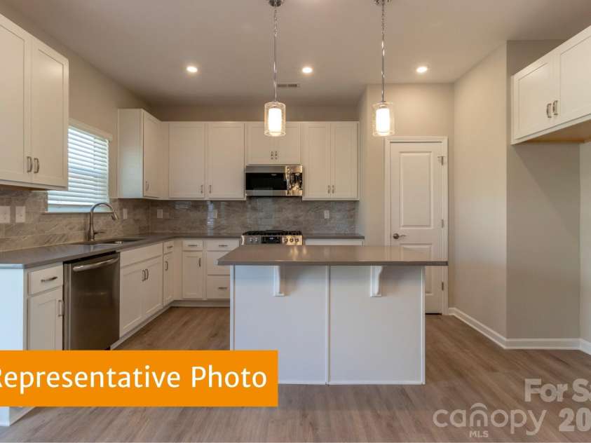 524 Lively Crescent, Monroe, NC 28110.  MLS# CAR4335455, YatesRealty ID 3779. 