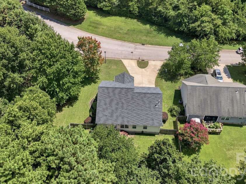 2010 Mallard Creek Drive, Rock Hill, SC 29732.  MLS# CAR4403595, YatesRealty ID 37791. 