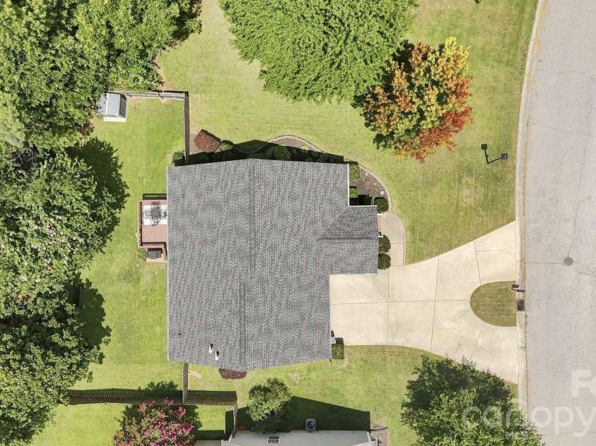 2010 Mallard Creek Drive, Rock Hill, SC 29732.  MLS# CAR4403595, YatesRealty ID 37791. 