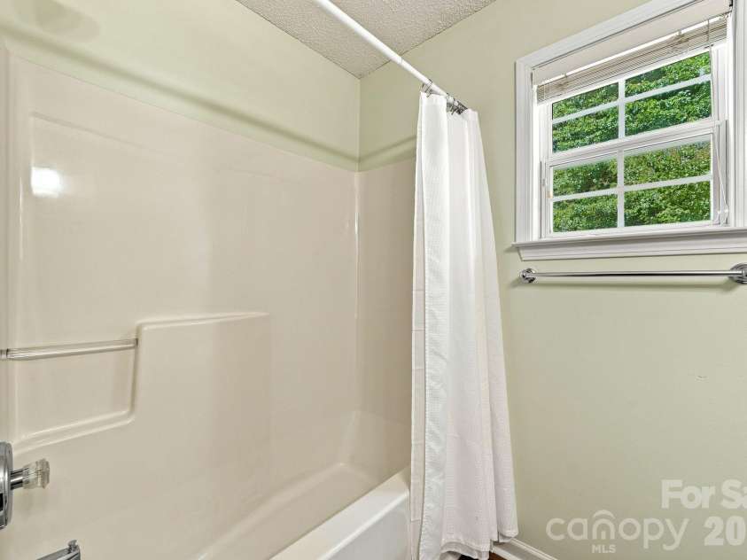 2010 Mallard Creek Drive, Rock Hill, SC 29732.  MLS# CAR4403595, YatesRealty ID 37791. 