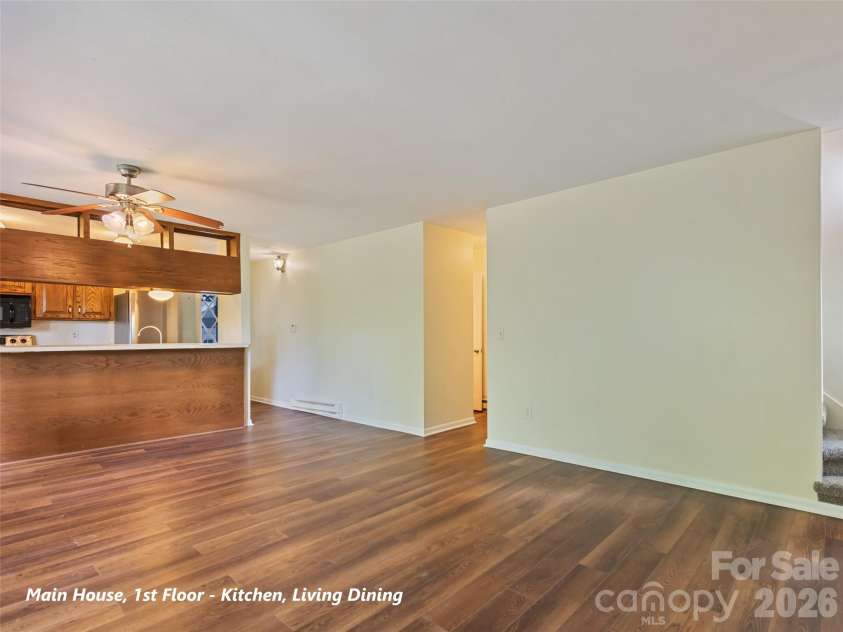 80 Merrie Way, Waynesville, NC 28786.  MLS# CAR4402846, YatesRealty ID 37794. 