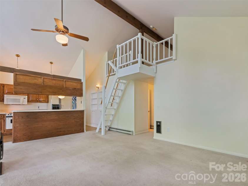 80 Merrie Way, Waynesville, NC 28786.  MLS# CAR4402846, YatesRealty ID 37794. 