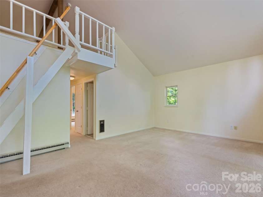 80 Merrie Way, Waynesville, NC 28786.  MLS# CAR4402846, YatesRealty ID 37794. 