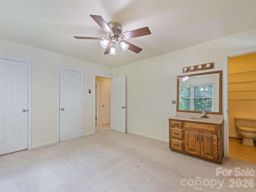 80 Merrie Way, Waynesville, NC 28786.  MLS# CAR4402846, YatesRealty ID 37794. 