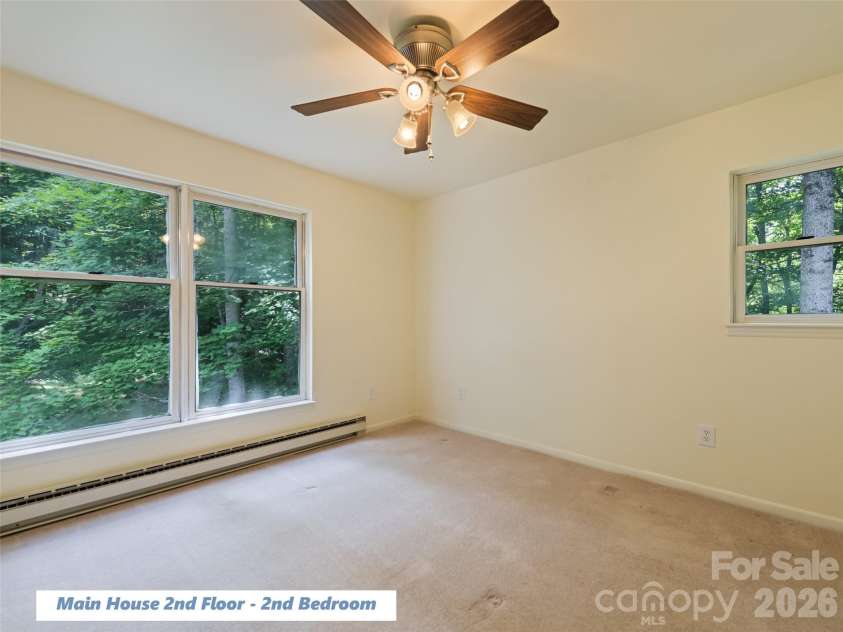 80 Merrie Way, Waynesville, NC 28786.  MLS# CAR4402846, YatesRealty ID 37794. 