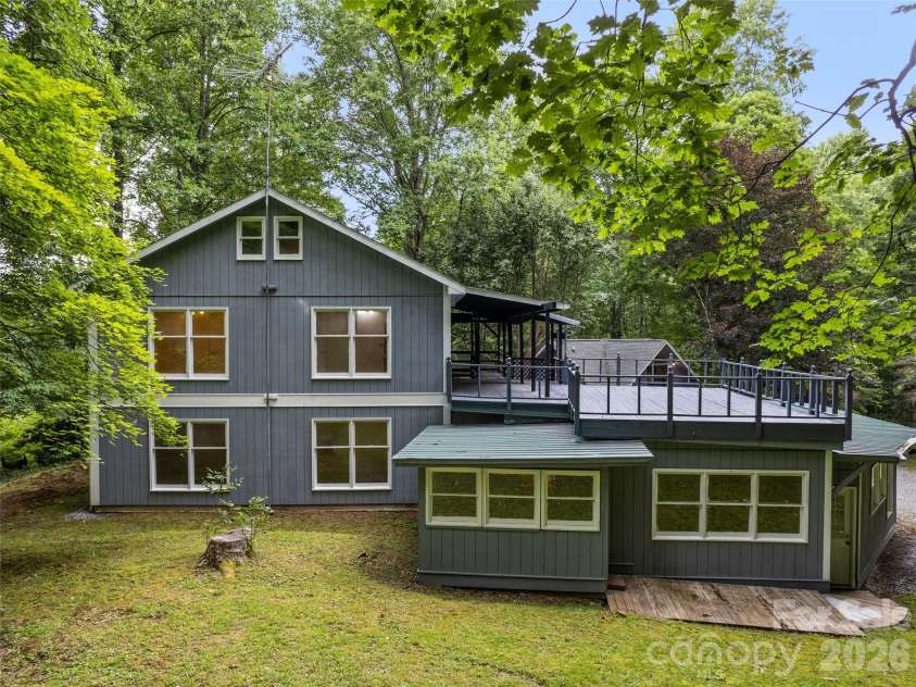 80 Merrie Way, Waynesville, NC 28786.  MLS# CAR4402846, YatesRealty ID 37794. 