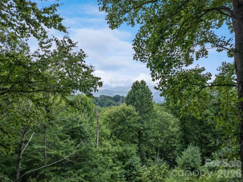80 Merrie Way, Waynesville, NC 28786.  MLS# CAR4402846, YatesRealty ID 37794. 