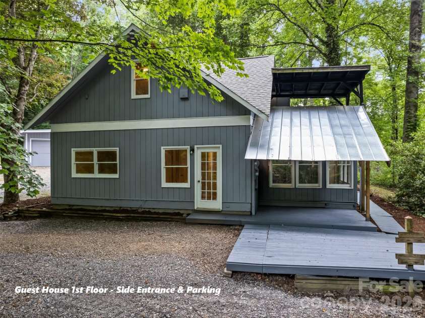80 Merrie Way, Waynesville, NC 28786.  MLS# CAR4402846, YatesRealty ID 37794. 
