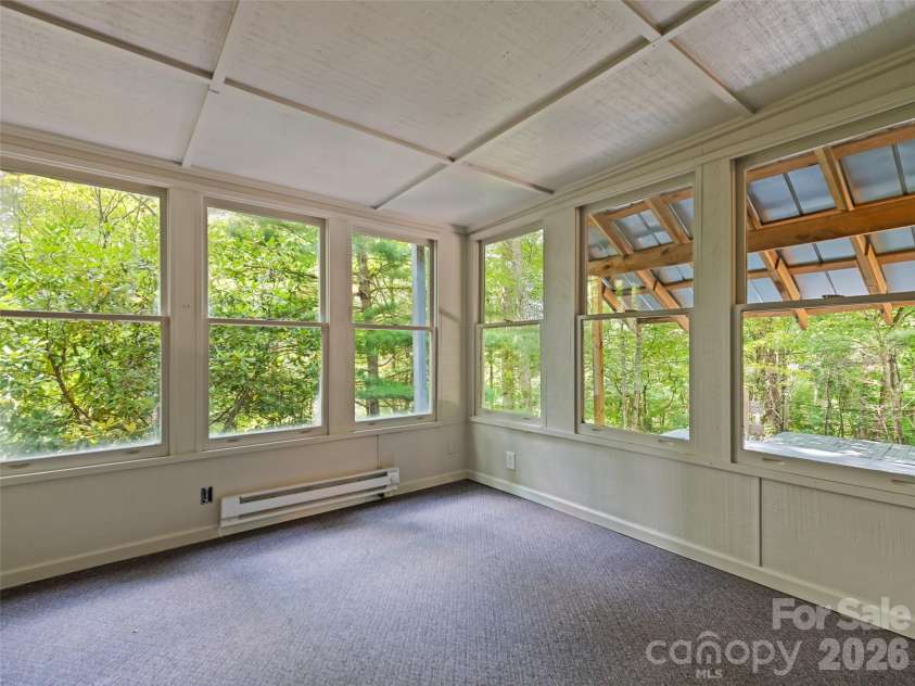80 Merrie Way, Waynesville, NC 28786.  MLS# CAR4402846, YatesRealty ID 37794. 