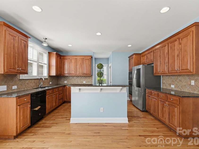 5600 Silver Creek Drive, Waxhaw, NC 28173.  MLS# CAR4400394, YatesRealty ID 37795. 