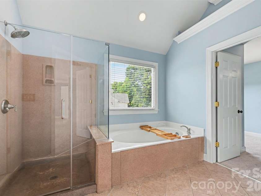 5600 Silver Creek Drive, Waxhaw, NC 28173.  MLS# CAR4400394, YatesRealty ID 37795. 