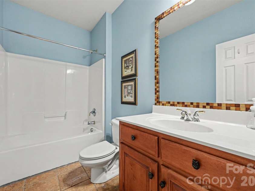 5600 Silver Creek Drive, Waxhaw, NC 28173.  MLS# CAR4400394, YatesRealty ID 37795. 