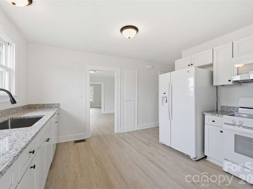 1235 Central Drive, Concord, NC 28027.  MLS# CAR4398804, YatesRealty ID 37797. 