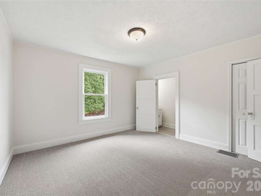 1235 Central Drive, Concord, NC 28027.  MLS# CAR4398804, YatesRealty ID 37797. 