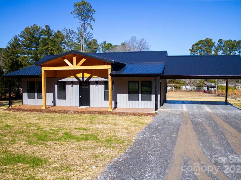 411 Gary Street, Candor, NC 27229.  MLS# CAR4214529, YatesRealty ID 378. 