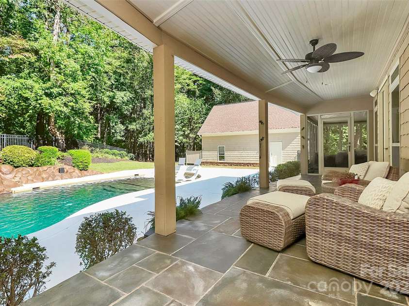 227 Wildwood Cove Drive, Mooresville, NC 28117.  MLS# CAR4214426, YatesRealty ID 3780. Plenty of space to entertain