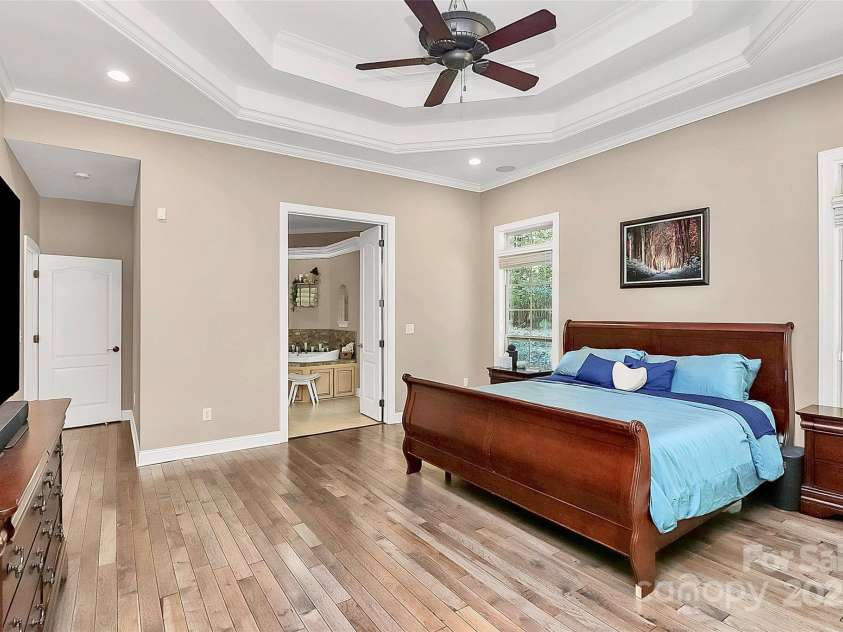 227 Wildwood Cove Drive, Mooresville, NC 28117.  MLS# CAR4214426, YatesRealty ID 3780. Primary suite