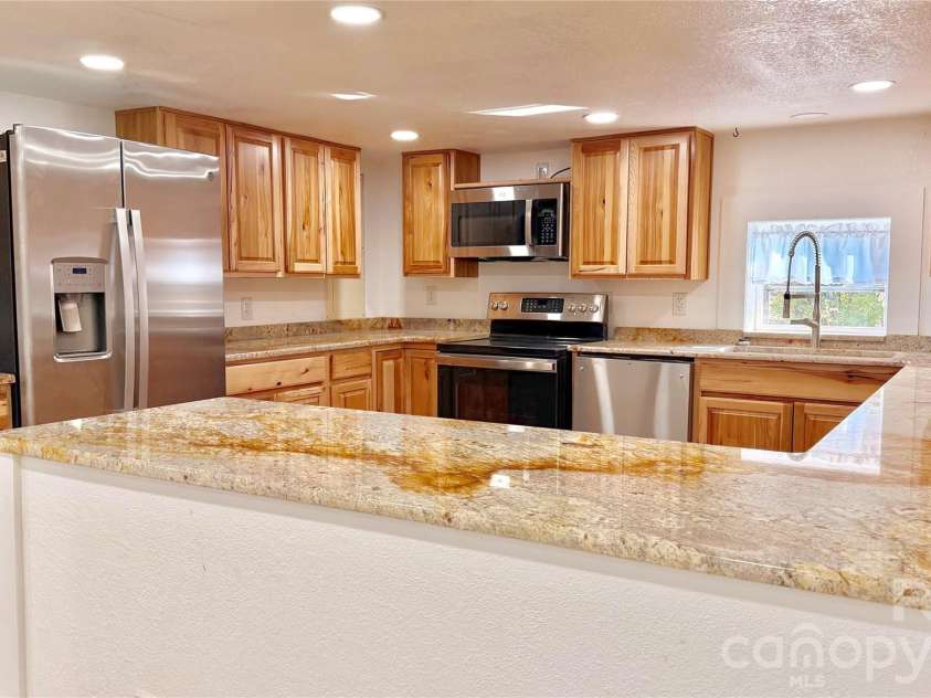 76 Ed Sneed Drive, Marion, NC 28752.  MLS# CAR4334495, YatesRealty ID 3780. 