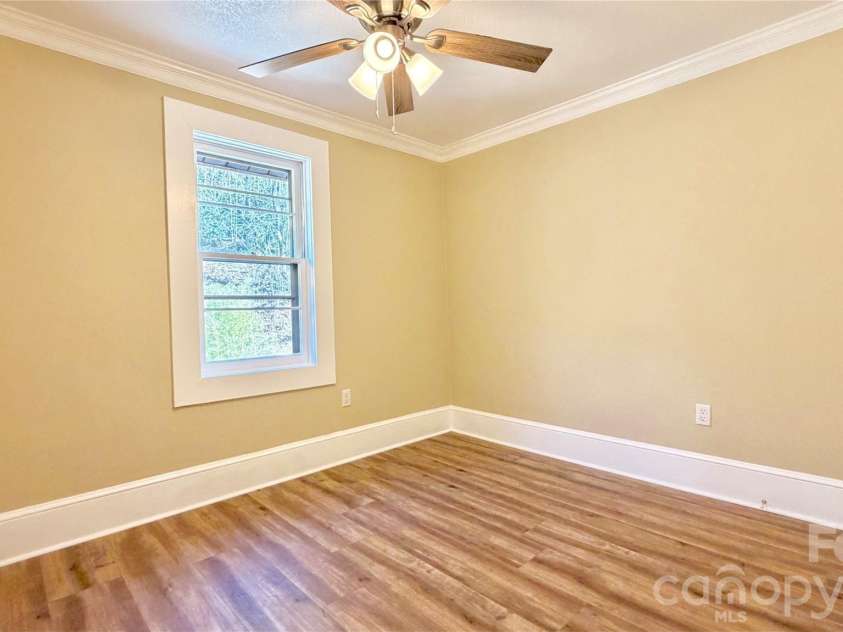 76 Ed Sneed Drive, Marion, NC 28752.  MLS# CAR4334495, YatesRealty ID 3780. 