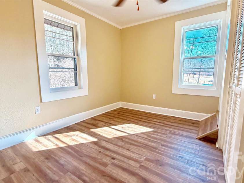 76 Ed Sneed Drive, Marion, NC 28752.  MLS# CAR4334495, YatesRealty ID 3780. 