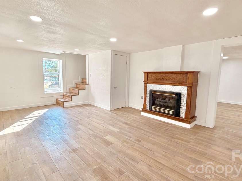 76 Ed Sneed Drive, Marion, NC 28752.  MLS# CAR4334495, YatesRealty ID 3780. 