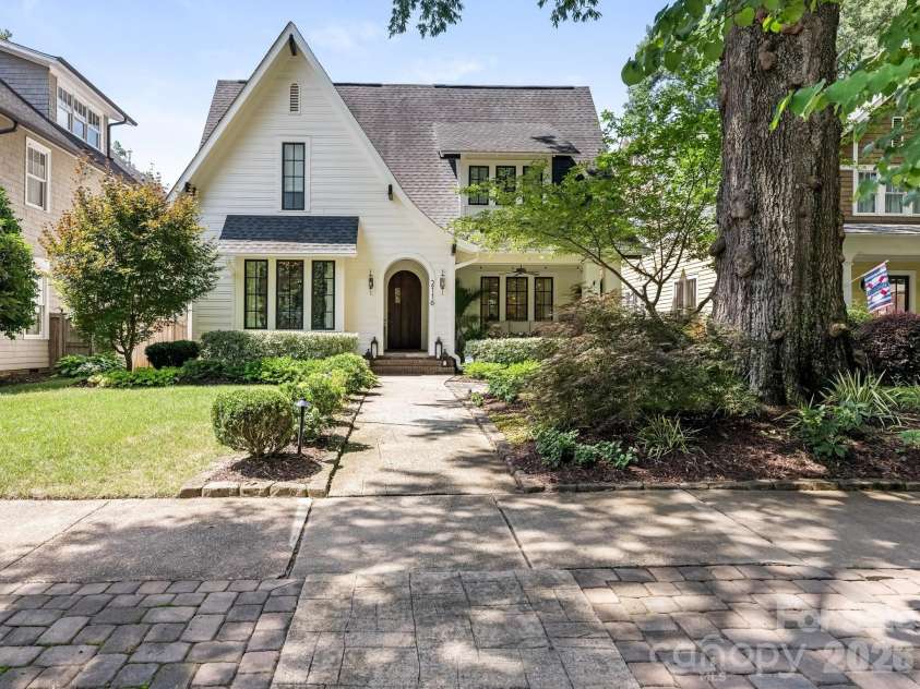 2116 Midwood Place, Charlotte, NC 28205.  MLS# CAR4400087, YatesRealty ID 37800. 