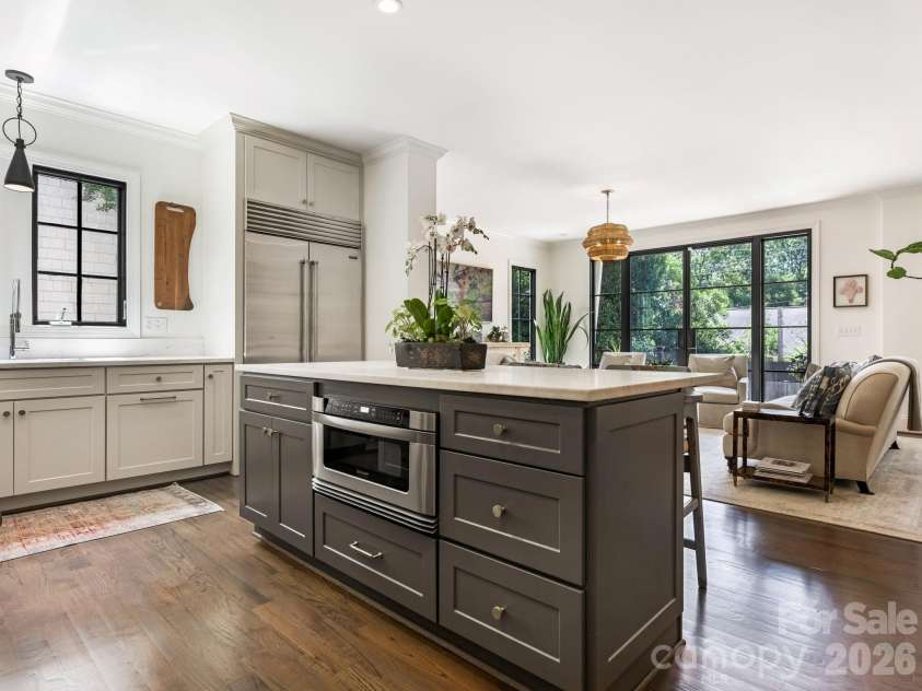 2116 Midwood Place, Charlotte, NC 28205.  MLS# CAR4400087, YatesRealty ID 37800. 