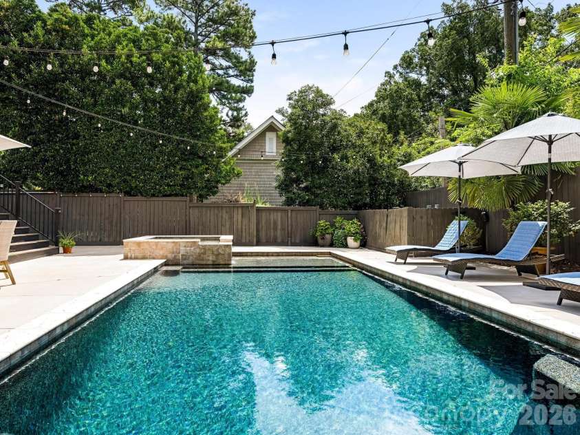 2116 Midwood Place, Charlotte, NC 28205.  MLS# CAR4400087, YatesRealty ID 37800. 