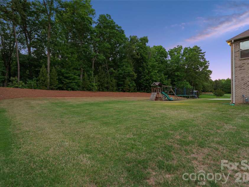 726 Lingfield Lane, Waxhaw, NC 28173.  MLS# CAR4391318, YatesRealty ID 37801. 