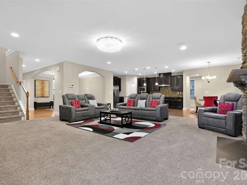 726 Lingfield Lane, Waxhaw, NC 28173.  MLS# CAR4391318, YatesRealty ID 37801. 