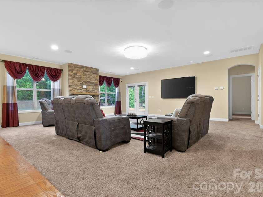 726 Lingfield Lane, Waxhaw, NC 28173.  MLS# CAR4391318, YatesRealty ID 37801. 