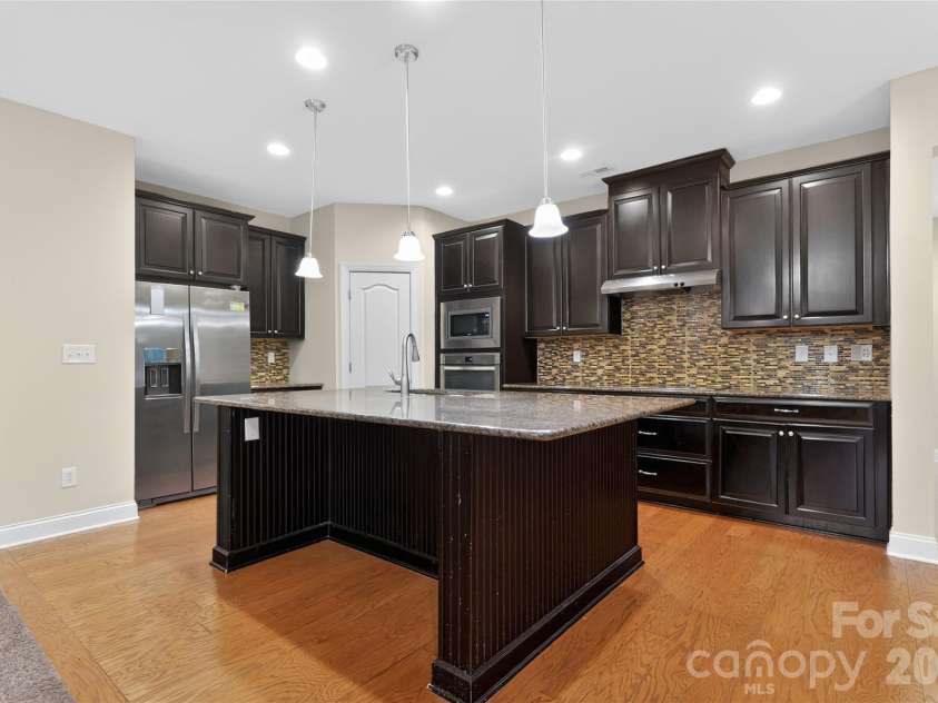 726 Lingfield Lane, Waxhaw, NC 28173.  MLS# CAR4391318, YatesRealty ID 37801. 