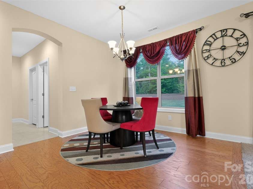 726 Lingfield Lane, Waxhaw, NC 28173.  MLS# CAR4391318, YatesRealty ID 37801. 
