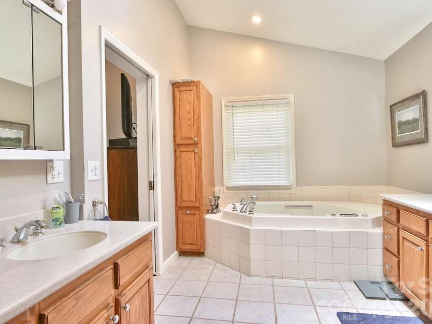 135 Holly Hill Drive, Elkin, NC 28621.  MLS# CAR4395463, YatesRealty ID 37803. 