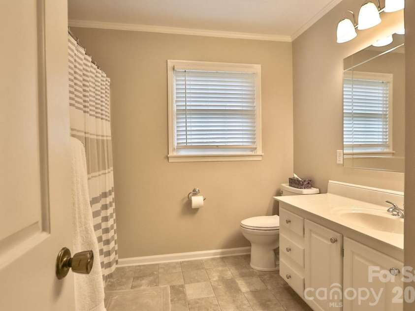 135 Holly Hill Drive, Elkin, NC 28621.  MLS# CAR4395463, YatesRealty ID 37803. 