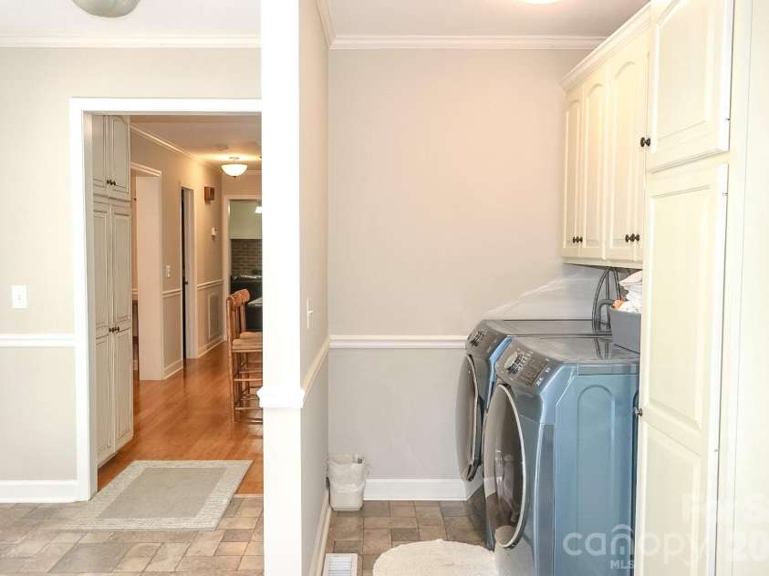 135 Holly Hill Drive, Elkin, NC 28621.  MLS# CAR4395463, YatesRealty ID 37803. 
