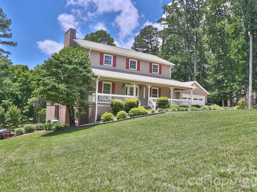 135 Holly Hill Drive, Elkin, NC 28621.  MLS# CAR4395463, YatesRealty ID 37803. 