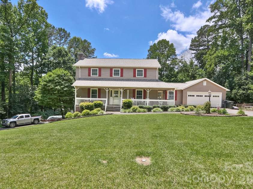 135 Holly Hill Drive, Elkin, NC 28621.  MLS# CAR4395463, YatesRealty ID 37803. 