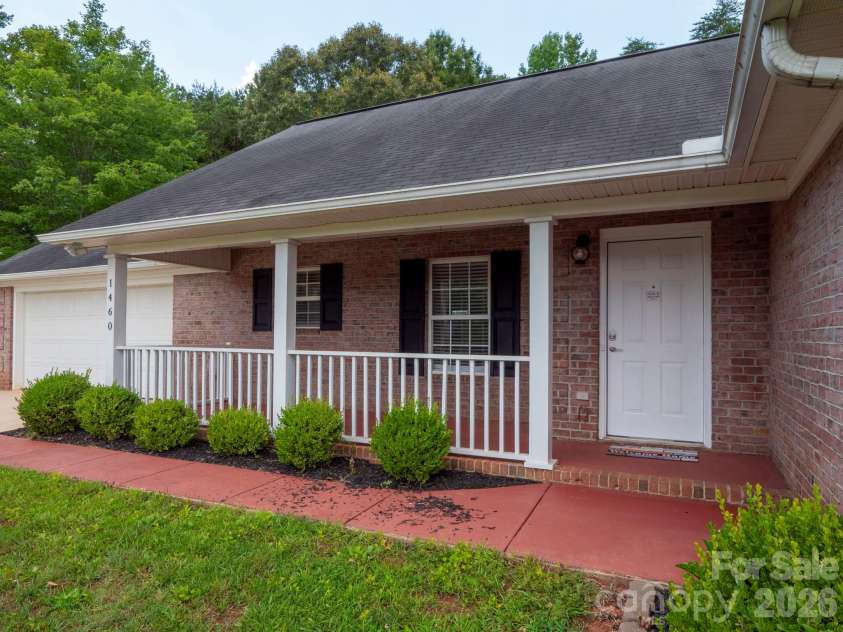 1460 Julius Drive, Salisbury, NC 28147.  MLS# CAR4398025, YatesRealty ID 37805. 