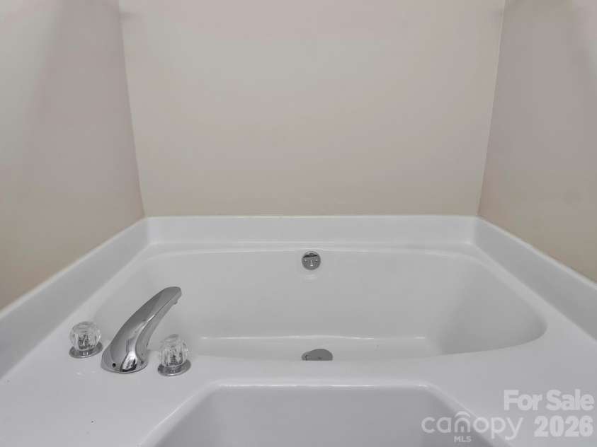 1460 Julius Drive, Salisbury, NC 28147.  MLS# CAR4398025, YatesRealty ID 37805. 