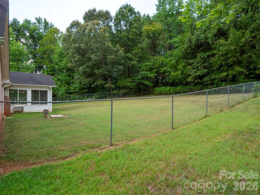 1460 Julius Drive, Salisbury, NC 28147.  MLS# CAR4398025, YatesRealty ID 37805. 