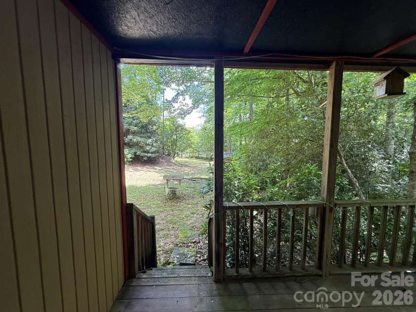 181 Lyman Lane, Rosman, NC 28772.  MLS# CAR4403958, YatesRealty ID 37806. 