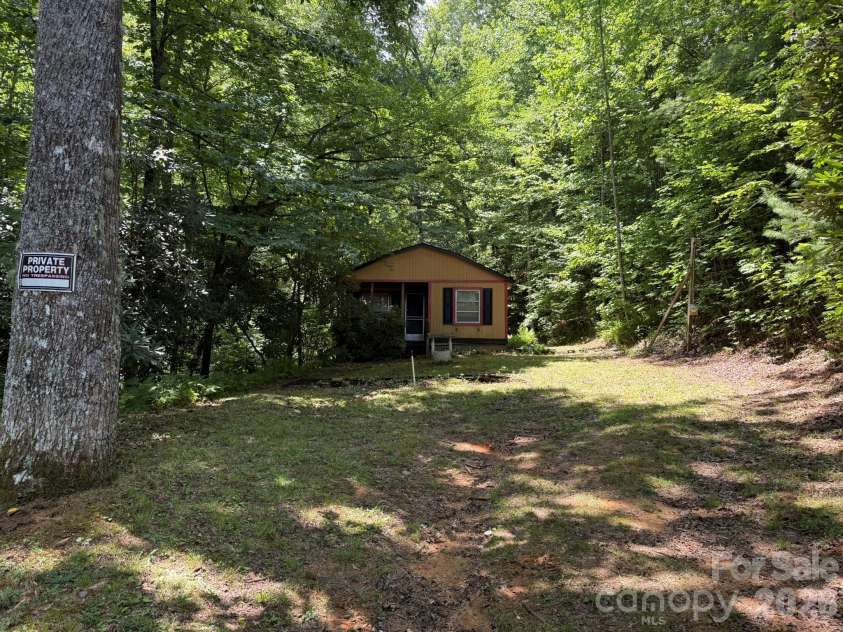 181 Lyman Lane, Rosman, NC 28772.  MLS# CAR4403958, YatesRealty ID 37806. 