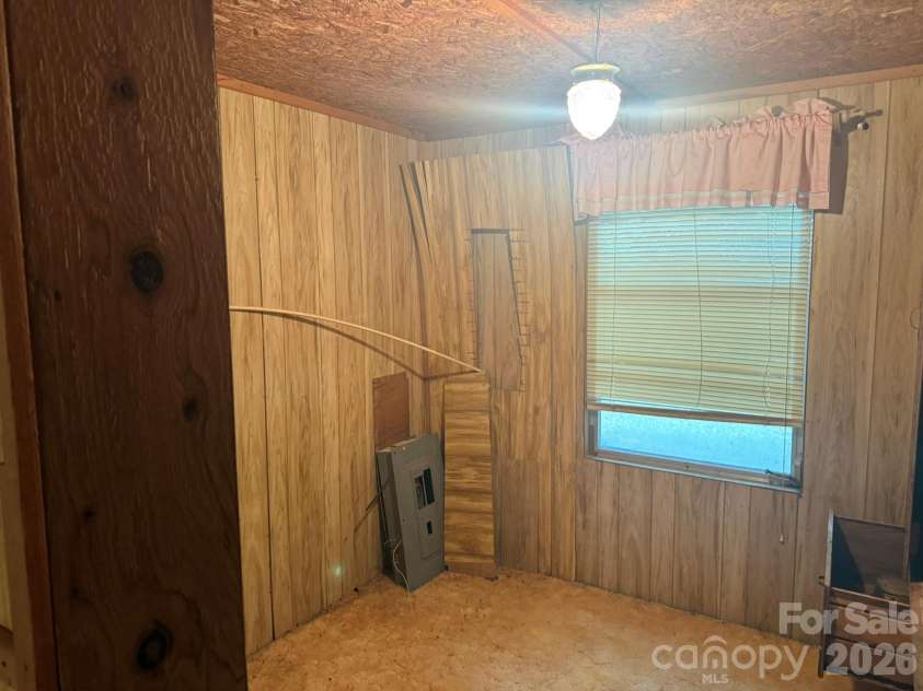 181 Lyman Lane, Rosman, NC 28772.  MLS# CAR4403958, YatesRealty ID 37806. 