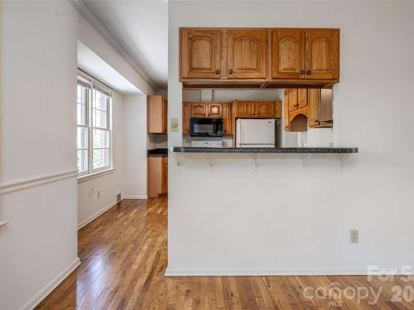 52 Blake Drive, Arden, NC 28704.  MLS# CAR4392917, YatesRealty ID 37808. 