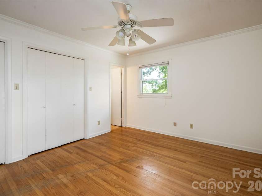 52 Blake Drive, Arden, NC 28704.  MLS# CAR4392917, YatesRealty ID 37808. 